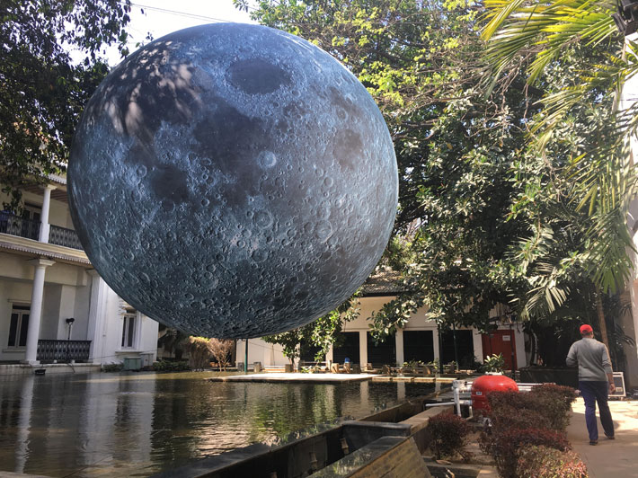 Floating Moon